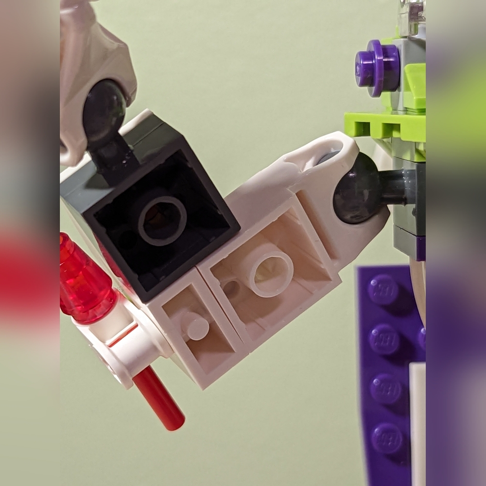 Lego Disney Buzz lightyear and Emperor Zurg Toy story figures (READ DESCRIPTION) - Picture 8 of 13